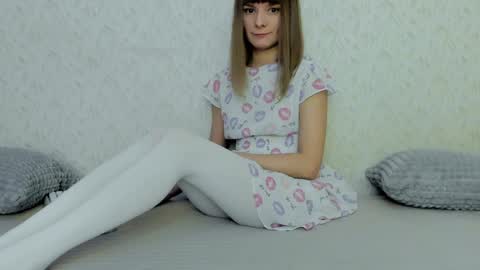 Lily online show from 12-04-24, 05:27