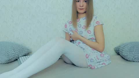 Lily online show from 01-07-25, 07:52