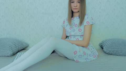 Lily online show from 02-07-25, 05:10