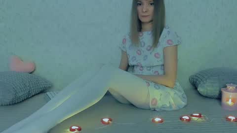 Lily online show from 02-17-25, 07:37