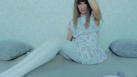 Lily online show from 02-18-25, 06:59