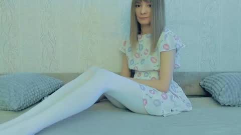 Lily online show from 03-08-25, 10:00