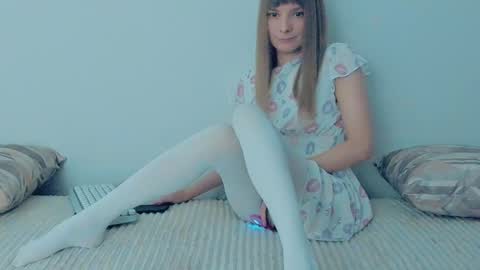Lily online show from 09-12-25, 09:42