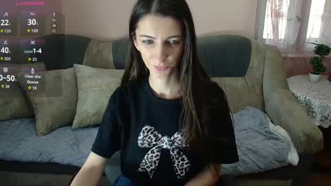 Enna Kim online show from 11-25-25, 10:37