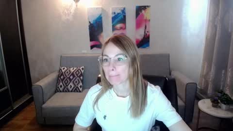 Snapshot of your_crush_12 chatting on 10-15-25, 06:35 your_crush_12 online show from 10-15-25, 06:35