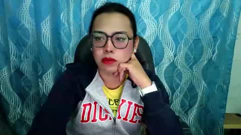 Snapshot of your_dreamgirlxxx69 chatting on 09-11-25, 12:55 your_dreamgirlxxx69 online show from 09-11-25, 12:55