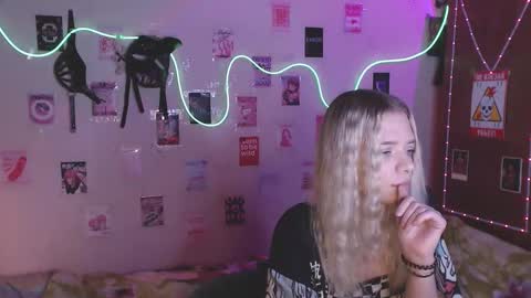 Your Horny Friends online show from 10-14-25, 03:02