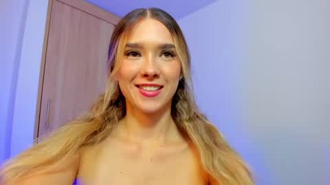 Snapshot of your_little_ chatting on 02-17-25, 05:43 your_little_ online show from 02-17-25, 05:43