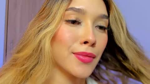 Snapshot of your_little_ chatting on 02-18-25, 04:16 your_little_ online show from 02-18-25, 04:16