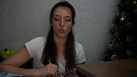 Meri  online show from 12-23-24, 09:29