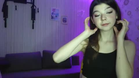 Snapshot of your_little_sophie_ chatting on 03-21-26, 10:24 sophie online show from 03-21-26, 10:24