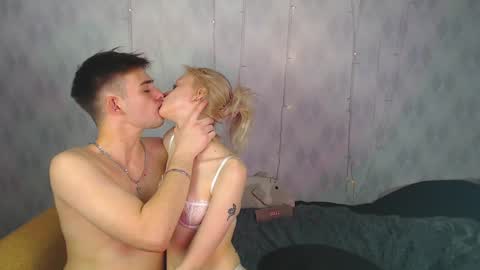 your_molly_mark online show from 12-23-24, 05:32