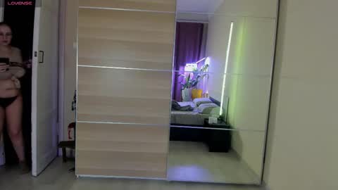 Pennyy online show from 03-04-26, 06:03