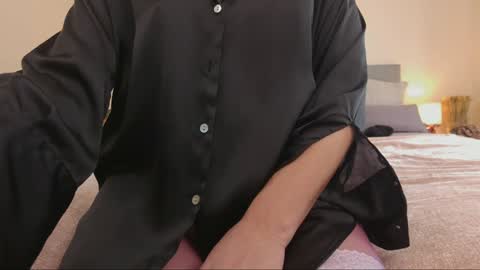 Helena online show from 02-01-26, 01:31