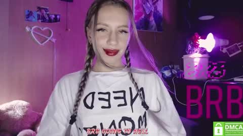 Snapshot of your_psychologist chatting on 12-16-24, 03:40 Alice online show from 12-16-24, 03:40