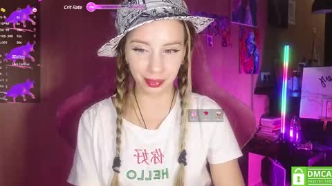 Snapshot of your_psychologist chatting on 01-11-25, 12:44 Alice online show from 01-11-25, 12:44