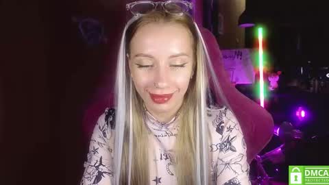 Snapshot of your_psychologist chatting on 02-10-25, 02:41 Alice online show from 02-10-25, 02:41