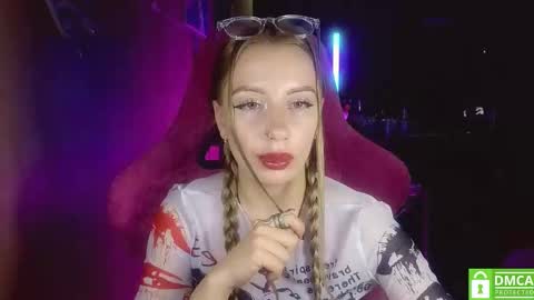 Snapshot of your_psychologist chatting on 02-11-25, 03:50 Alice online show from 02-11-25, 03:50