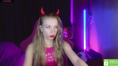 Snapshot of your_psychologist chatting on 02-13-25, 11:47 Alice online show from 02-13-25, 11:47