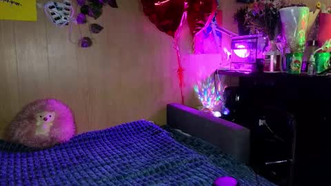 Snapshot of your_psychologist chatting on 09-27-25, 12:59 Alice online show from 09-27-25, 12:59