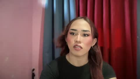 your_seductive_kimnon online show from 11-22-25, 01:26