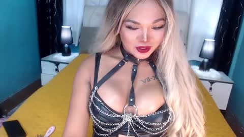 Snapshot of your_sex_addiction_69 chatting on 01-15-25, 04:36 Casie online show from 01-15-25, 04:36