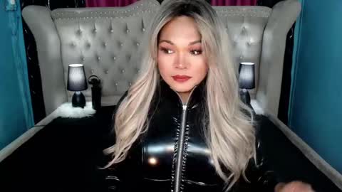 Snapshot of your_sex_addiction_69 chatting on 02-27-25, 01:16 Casie online show from 02-27-25, 01:16