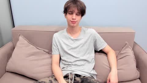 your_shy_guy online show from 11-27-25, 10:34