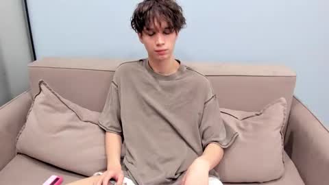 your_shy_guy online show from 12-03-25, 10:30