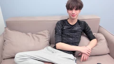 your_shy_guy online show from 02-12-26, 07:31