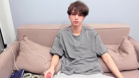 your_shy_guy online show from 02-18-26, 08:27