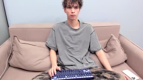 your_shy_guy online show from 02-22-26, 09:13