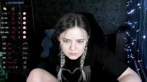 Molly online show from 12-05-24, 11:38