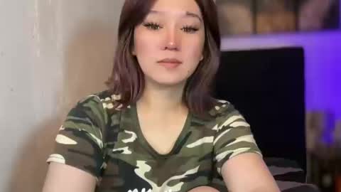 Snapshot of your_sweetmaria chatting on 12-17-25, 03:23 Maria online show from 12-17-25, 03:23