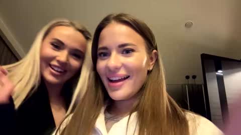 Alexis online show from 12-15-25, 04:55