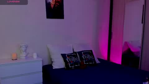 Snapshot of youranikka chatting on 01-17-26, 10:24 Anikka online show from 01-17-26, 10:24