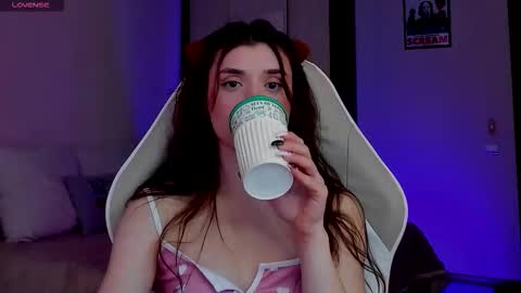 Snapshot of youranikka chatting on 02-15-26, 07:51 Anikka online show from 02-15-26, 07:51