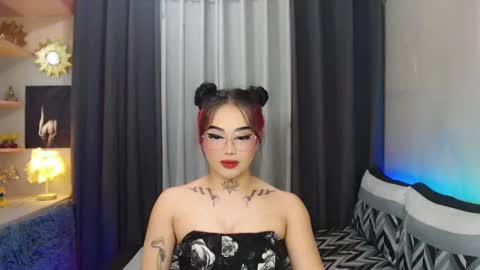 kim online show from 02-18-25, 02:27