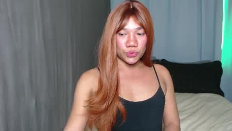 Snapshot of yourasiandream22 chatting on 02-02-25, 03:39 Divine online show from 02-02-25, 03:39