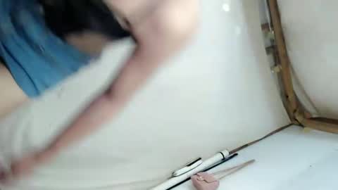 Snapshot of yourbabyriana chatting on 11-17-25, 04:40 Angel online show from 11-17-25, 04:40