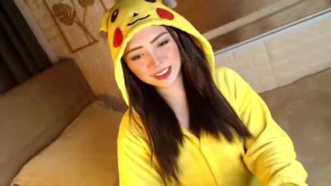 JEN  online show from 11-20-25, 10:48