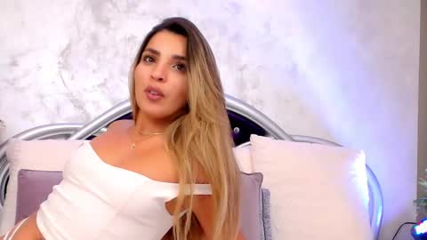 Alicia online show from 09-22-25, 10:23