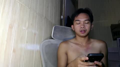 Snapshot of yourfantasyboyjr chatting on 10-31-25, 07:37 i am your dream boy JR online show from 10-31-25, 07:37