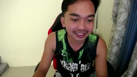 Snapshot of yourfantasyboyjr chatting on 11-25-25, 04:07 i am your dream boy JR online show from 11-25-25, 04:07