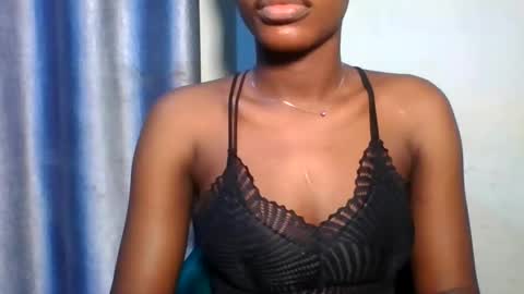 favcamgirl online show from 01-11-26, 05:12