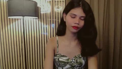 Snapshot of yourfavoratevivian chatting on 11-03-25, 04:25 Vivian online show from 11-03-25, 04:25