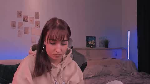 violett online show from 10-05-25, 07:01