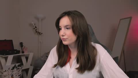 Chloe online show from 01-22-25, 07:56