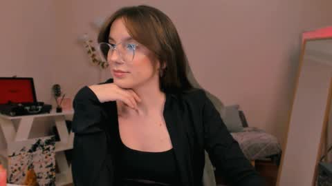 Chloe online show from 02-01-25, 09:08