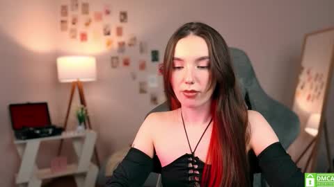 Chloe online show from 10-10-25, 09:25